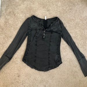 Free People Women’s long sleeve shirt